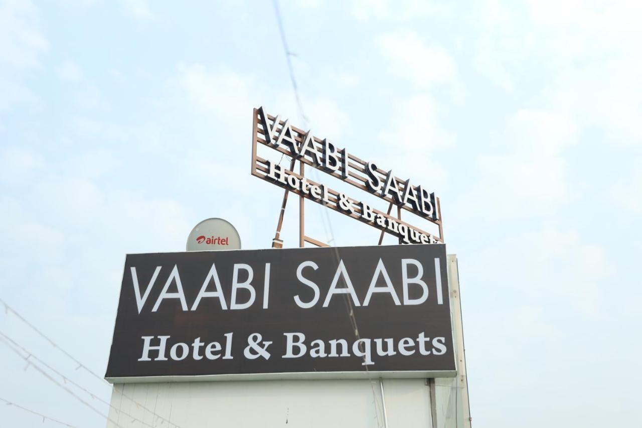 Vaabi Saabi Hotel Gurgaon Luaran gambar